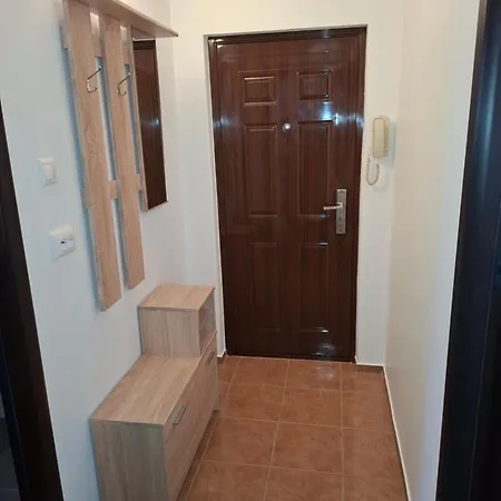 Appartement Orsova *